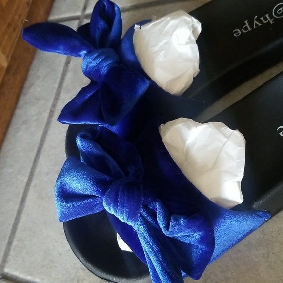 Velvet Bow Slides - Picture 6 of 10